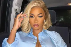 Coco Emilia En Couple Avec Un Homme Mystérieux ? (Vidéo)