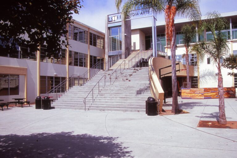 Facebook : guide pratique pour bien démarrer et maîtriser le réseau social